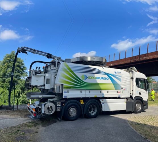 Spurgo Milano – Italia – chiama 327 4383531